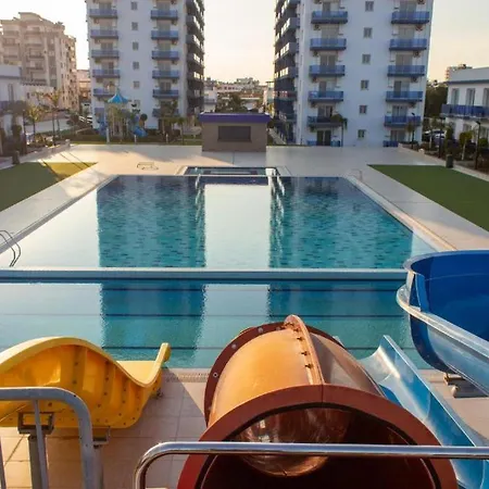 Royal Life Poseidon A With Sea View In Long Apartmán Agios Georgios (Famagusta)